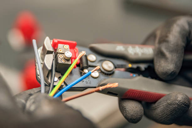 Best Licensed Electrician  in Greenville, TX